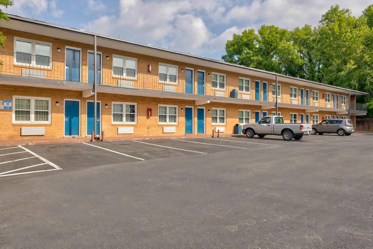 Motel 6-Falls Church, Va - Arlington Boulevard Экстерьер фото
